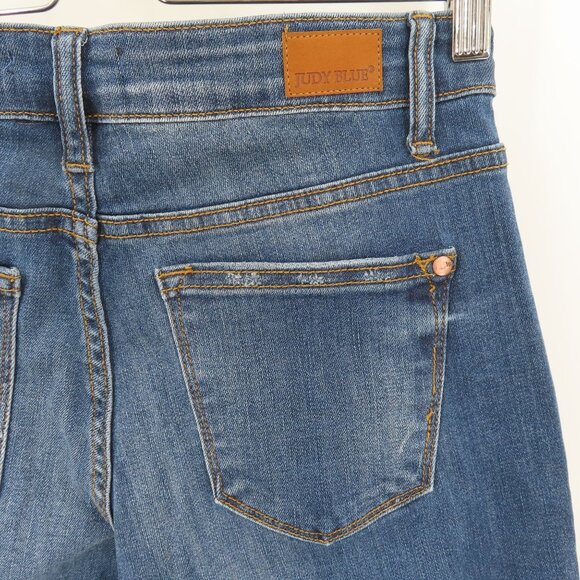 Judy Blue Womens 5/27 Boyfriend Fit Whiskered Blue Wash Denim Jeans Distressed - Picture 7 of 13